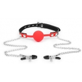 Красный кляп-шарик с зажимами на соски на металлической цепочке - Notabu - купить с доставкой в Туле