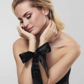 Черные ленты для связывания SILKY SENSUAL HANDCUFFS - Bijoux Indiscrets - купить с доставкой в Туле