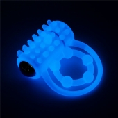 Голубое, светящееся в темноте виброкольцо Lumino Play Vibrating Penis Ring - Lovetoy - в Туле купить с доставкой