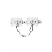 Белые мягкие кожаные наручники с люверсами - Pecado - купить с доставкой в Туле