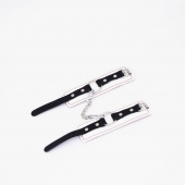 Бело-красные кожаные наручники - Crazy Handmade - купить с доставкой в Туле