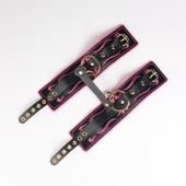 Черные кожаные оковы с розовой строчкой - Crazy Handmade - купить с доставкой в Туле