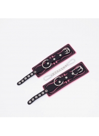 Черно-розовые кожаные наручники с розовой строчкой - Crazy Handmade - купить с доставкой в Туле