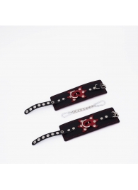 Черные кожаные наручники с красным декором и строчкой - Crazy Handmade - купить с доставкой в Туле