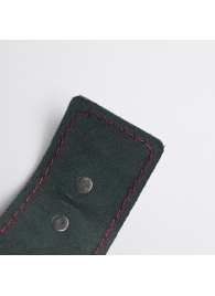 Черные кожаные наручники с красной строчкой - Crazy Handmade - купить с доставкой в Туле