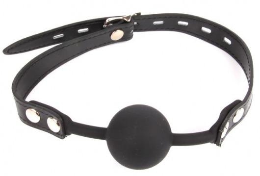 Черный сплошной кляп-шарик на регулируемом ремешке - Notabu - купить с доставкой в Туле